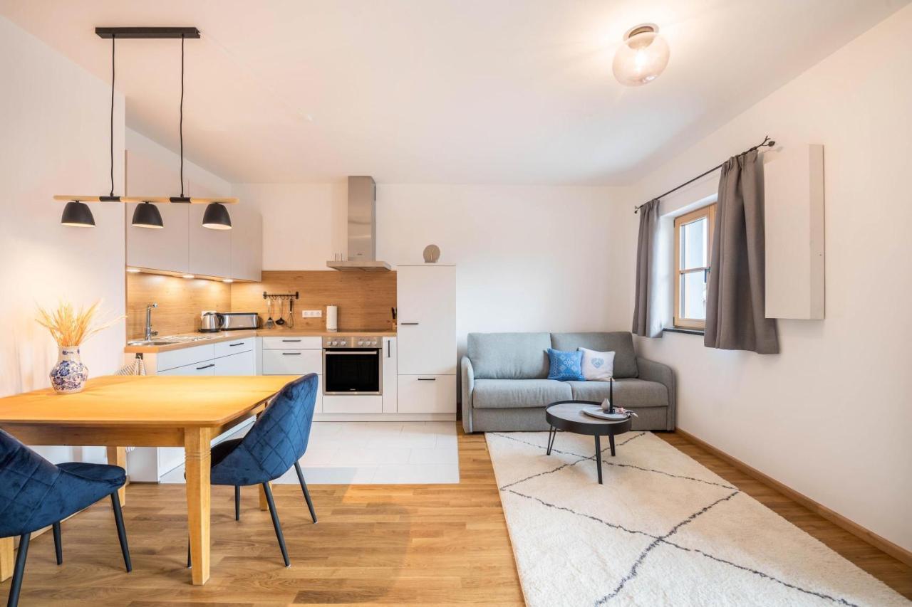 Ferienwohnung Max Гилхинг Екстериор снимка